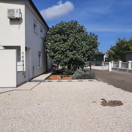 Apartman Bunaric Vir Kültér fotó