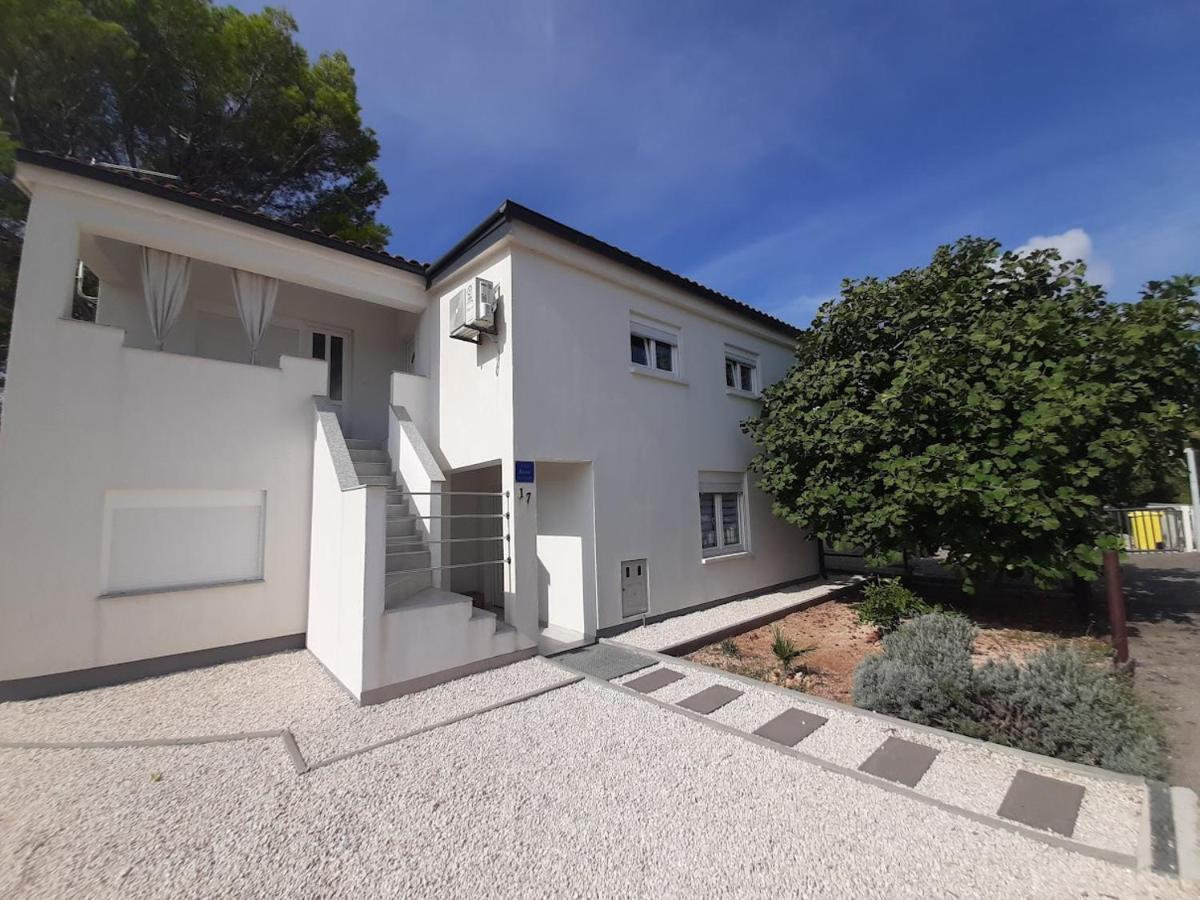 Apartman Bunaric Vir Kültér fotó